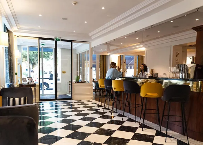 Hotel De Seze & Centre 4*