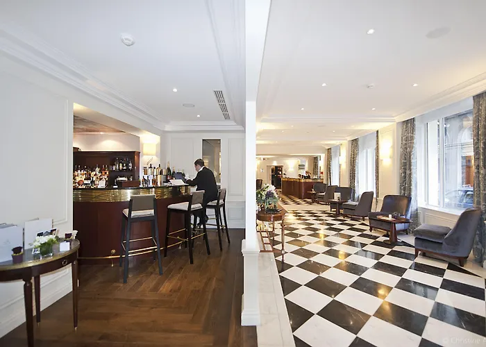 Hotel De Seze & Centre 4*