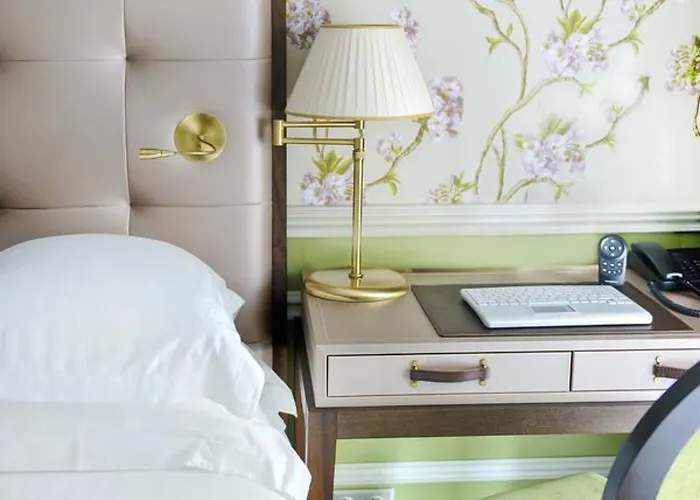 De Seze & Centre Hotel 4*