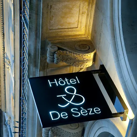 ホテル De Seze & Centre 4*